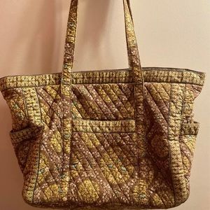 Vera Bradley. Sitting In A Tree. Travel Tote